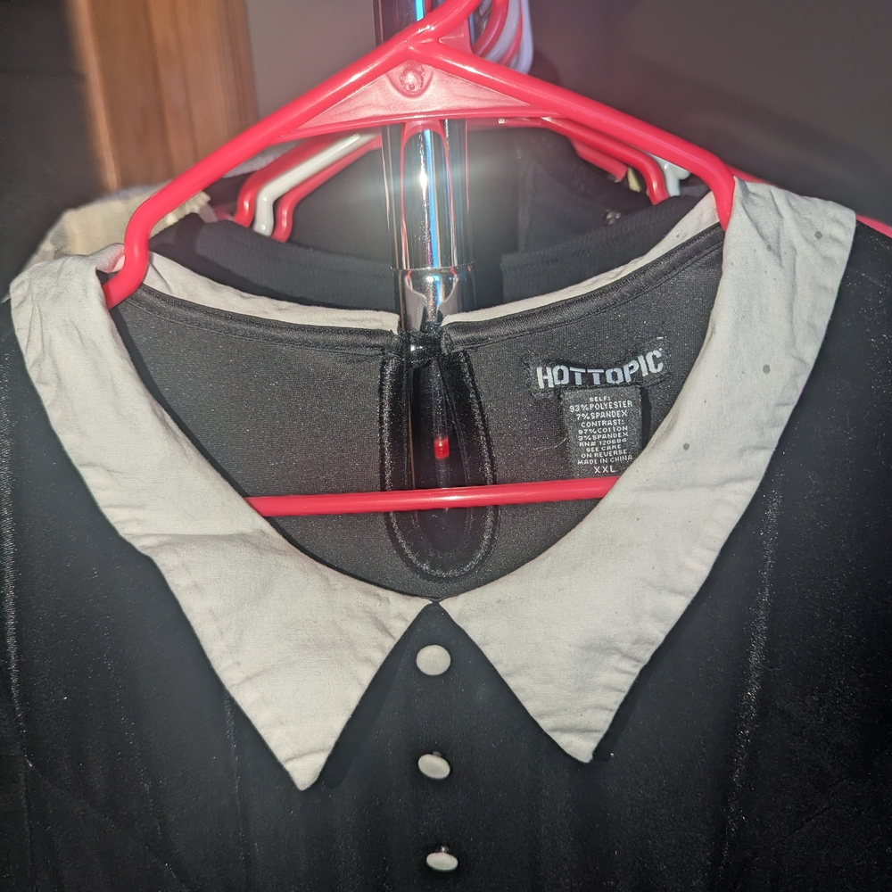 Hot Topic Black Velvet Dress with White Collar - Picture 4 of 6